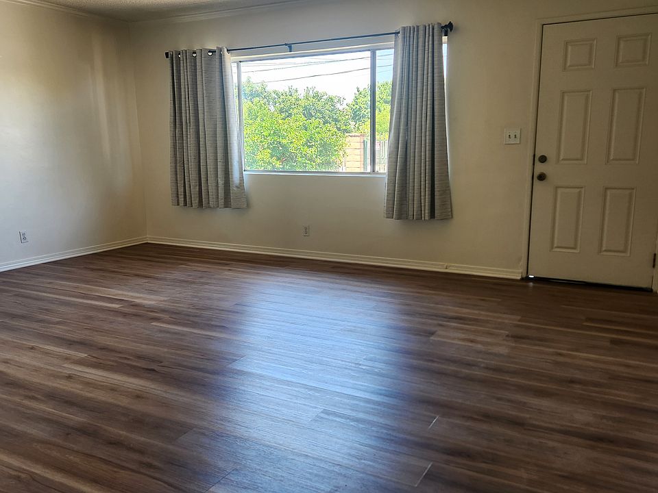 1st image of 3830 Lincoln Ave