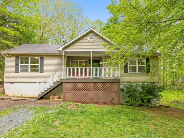 28 Begum Rd, Palmyra, VA 22963