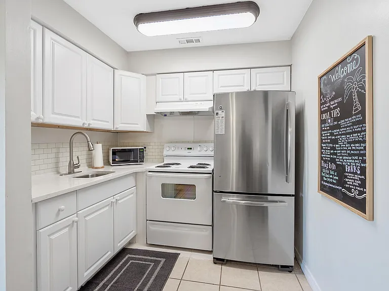 4114 Holiday Dr #17 — Photo 12