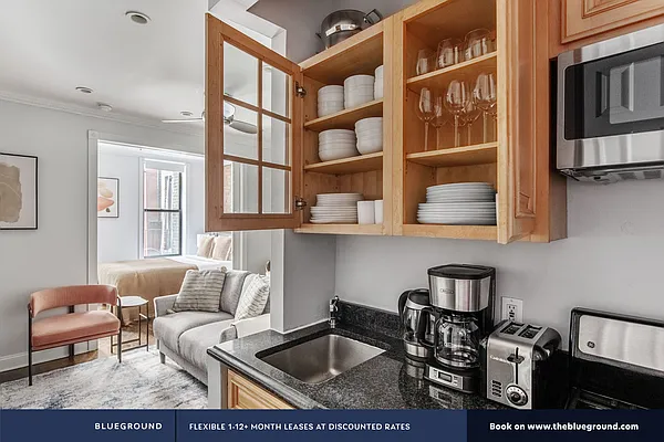 Rented by The Blueground | media 270