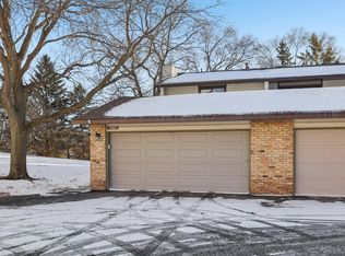 13621 Heather Hills Dr, Burnsville, MN 55337