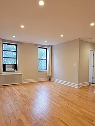 Rented by C Land Realty Co.