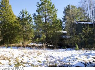 99 Dunrovin Ln, Broadway, NC 27505