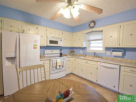 5th image of 1505 S 140th Avenue Cir
