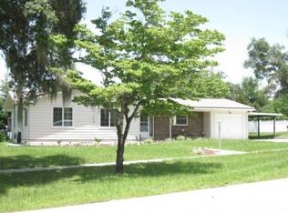 9111 N Golfview Dr, Citrus Springs, FL 34434