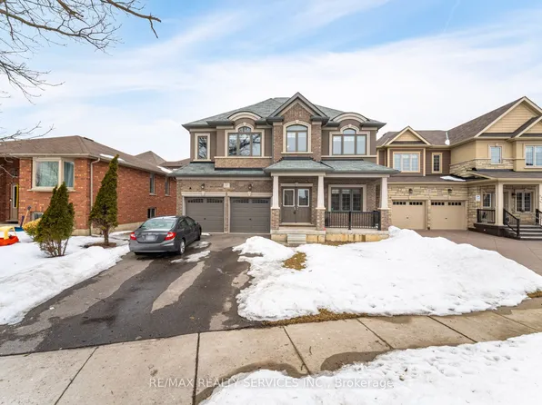 37 Pace Ave, Brantford, ON N3S 7V4
