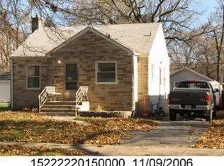 2437 S 11th Ave, Broadview, IL 60155