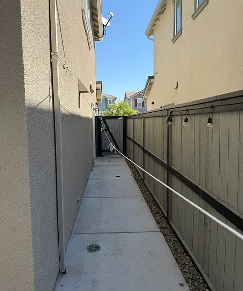 572 Willow Bnd — Photo 5