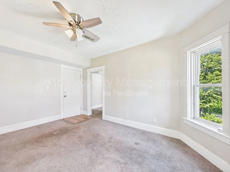 2702 Peery Ave #2E — Photo 4