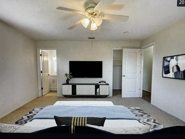 39 Sandra Dr — Photo 34