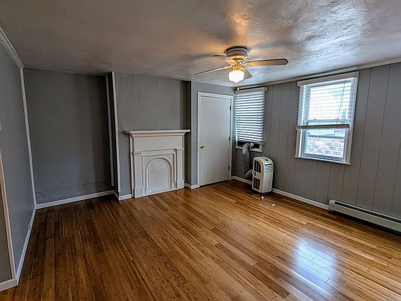 3rd image of 1913 Larkins Way #2