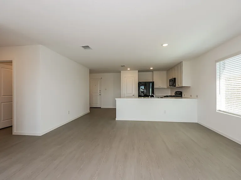 1289 Wedgeleaf Ln — Photo 4