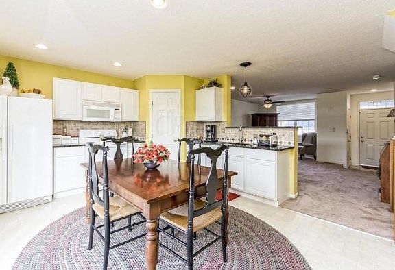 5th image of 239 Oxford Oak Dr