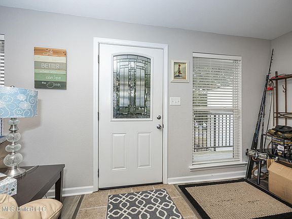 4th image of 3230 Cumberland Rd APT 16