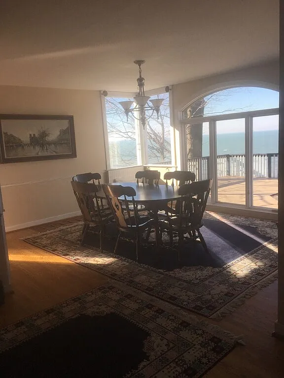 4 bed, 2446 sqft, $4,000 — Photo 4
