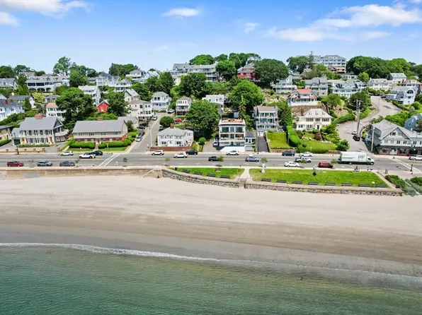 374 Humphrey St #4, Swampscott, MA 01907