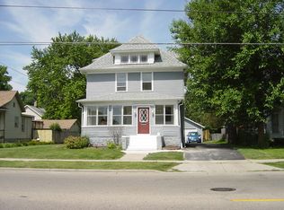 100 N Liberty St, Elgin, IL