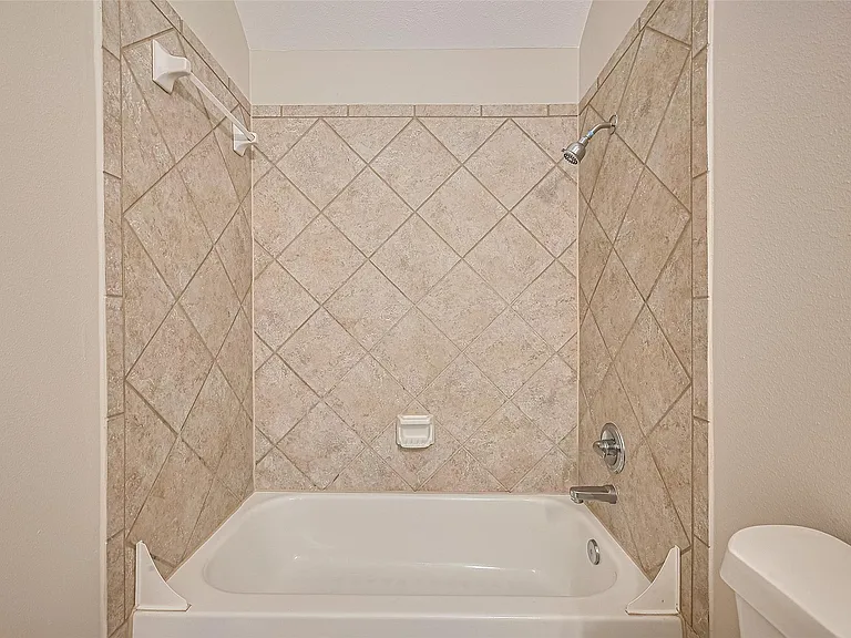 20834 Avery Cove Ln — Photo 42