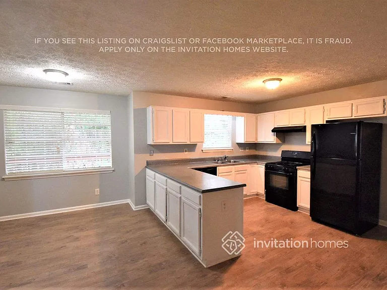 210 Enon Ct SW — Photo 3