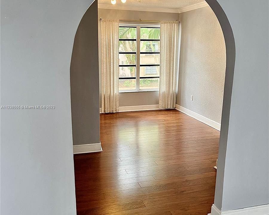 1st image of 235 Antilla Ave APT 5
