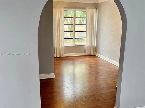 235 Antilla Ave APT 5, Coral Gables, FL 33134