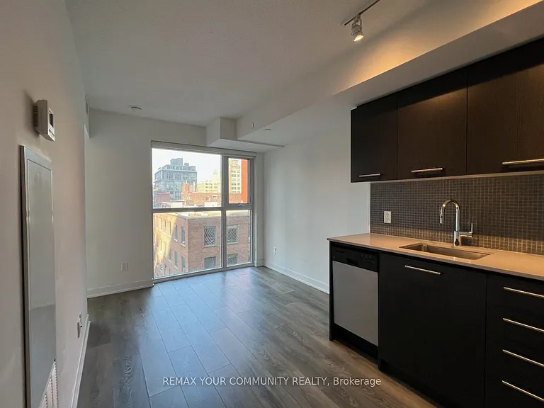 87 Peter St #603 — Photo 2