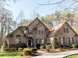 2525 Falcon Dr, Dalton, GA 30721