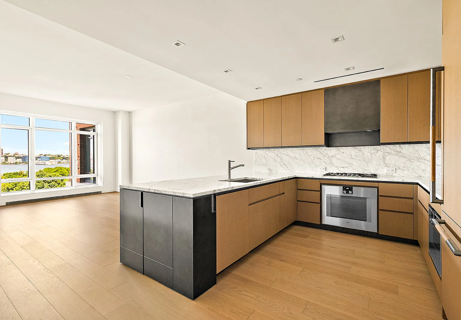 555 West 22nd Street — Photo 1