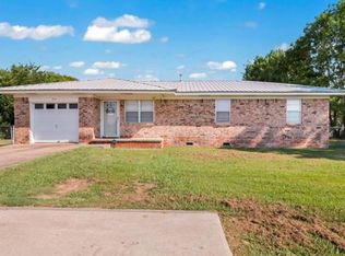 910 W Allen Rd, Tahlequah, OK 74464