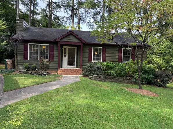 111 Creighton Ct, Cary, NC 27511