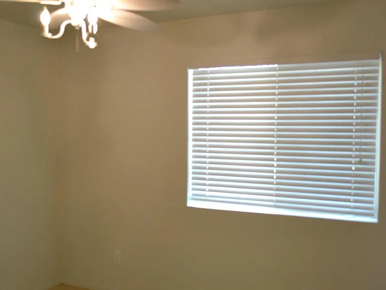 3270 W Capistrano Rd — Photo 23