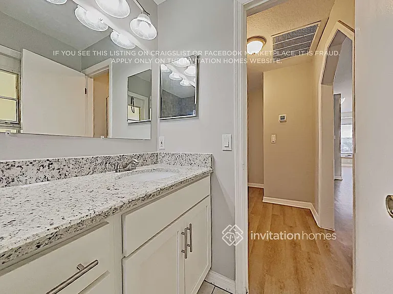 2451 Sweetwater Blvd — Photo 16