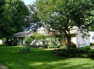 304 Dorchester Dr, Baltimore, OH 43105