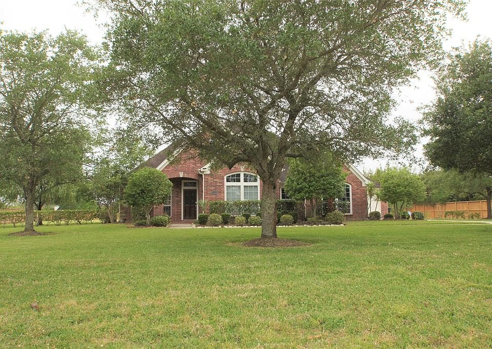 1st image of 3905 Rockpoint Cir