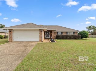 2546 Parkford Dr, Foley, AL 36535