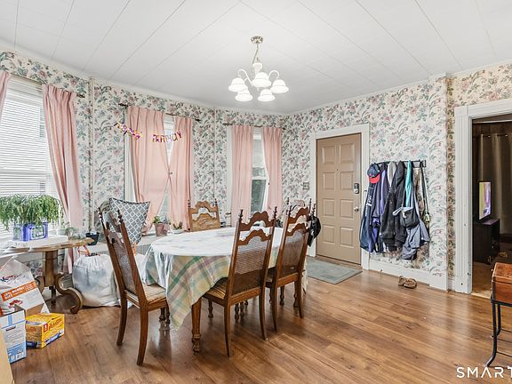 4th image of 545 Burritt Street