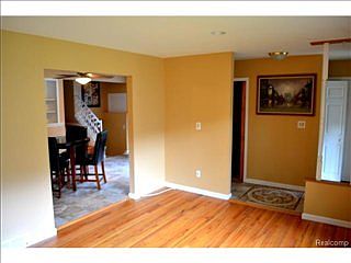 3rd image of 35814 Canyon Dr