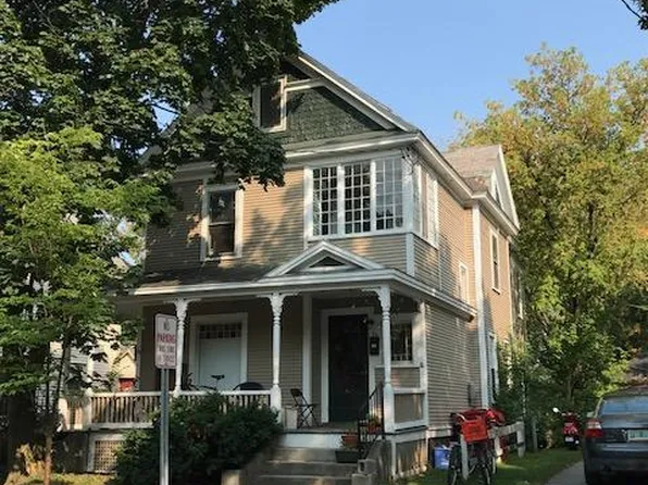 82 Loomis St, Burlington, VT 05401