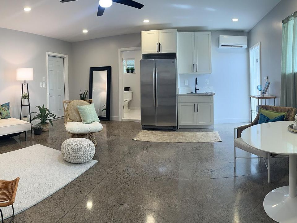 1st image of 3347 Hinano St