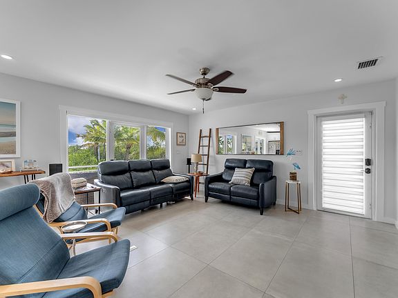 4th image of 2 Sexton Cove Rd