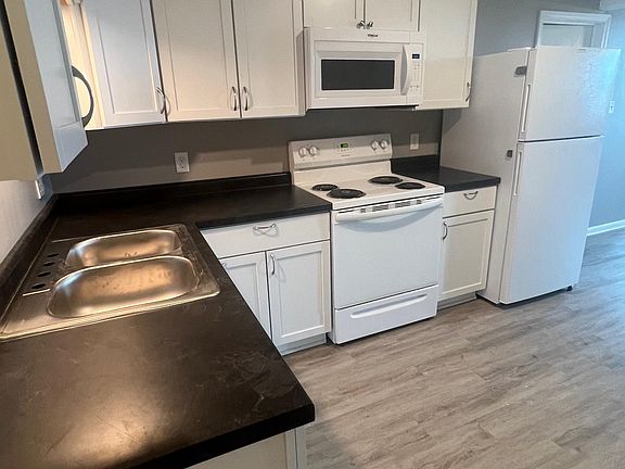 New counter tops and cabninets