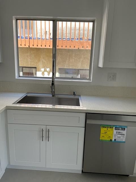 1st image of 960 19th St APT C