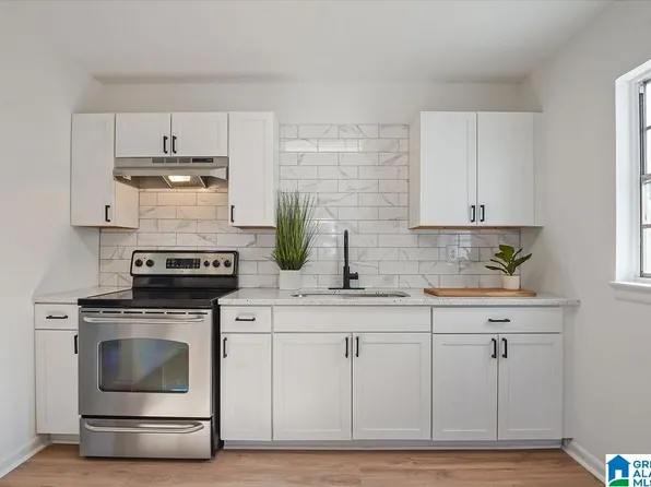 905 Burwell St, Birmingham, AL 35221