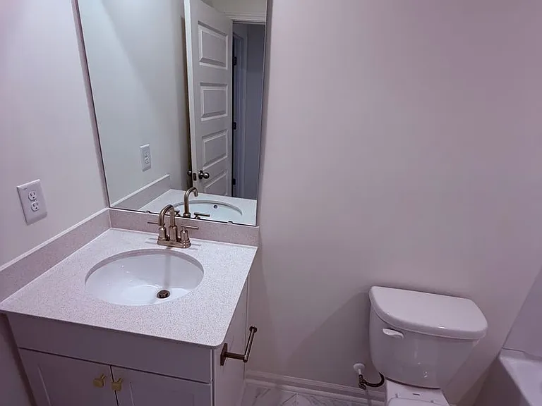 128 Parker Ln — Photo 23