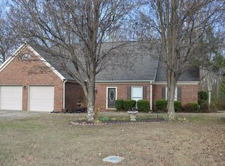 1202 Chickasaw Cir NW, Hartselle, AL 35640