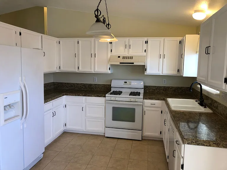4267 S Argonne St — Photo 3