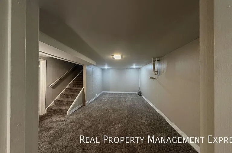 816 S Glendale Ave — Photo 10
