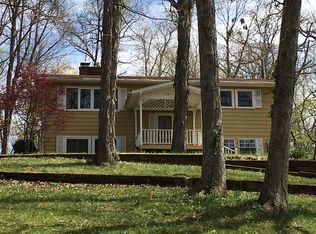 1303 Brown Rd, Brighton, IL 62012