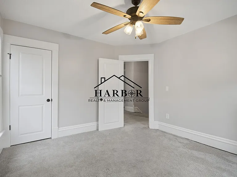 401 3rd Ave SW — Photo 21