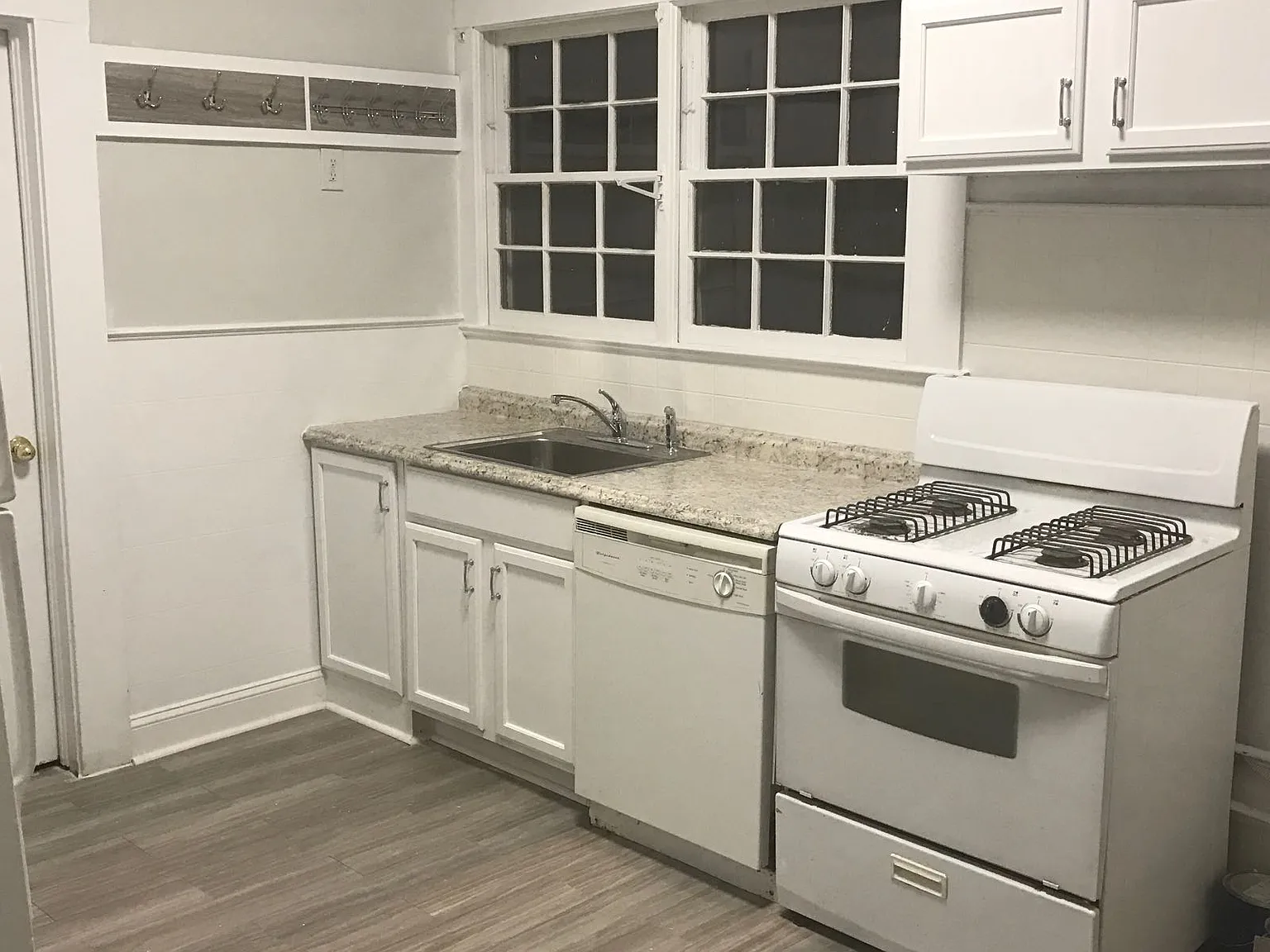 3 bed, 1200 sqft, $1,850 — Photo 4